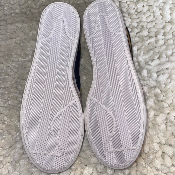 Nike Womens Size 8.5 Court Legacy Slip On Leopard Sneakers DJ5938-001 - Picture 7 of 8